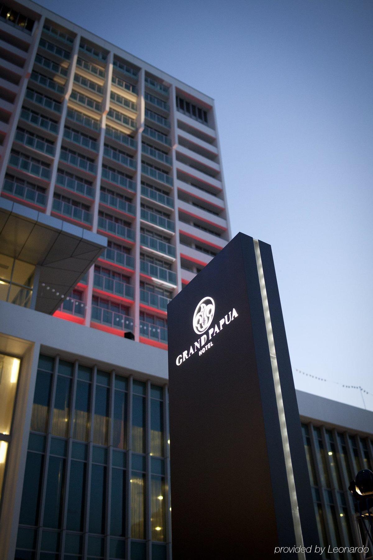 Grand Papua Hotel, A Member Of Radisson Individuals Порт-Морсбі Екстер'єр фото